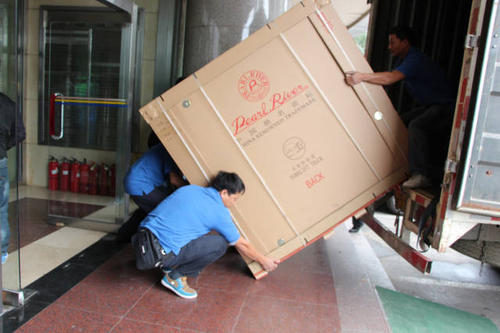 平鲁钢琴贵重工艺品无忧运